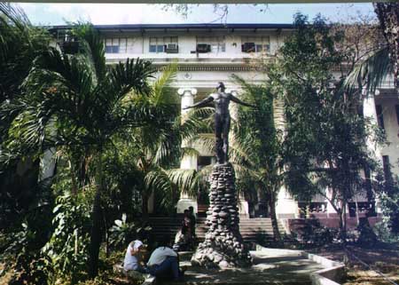 rizal hall.jpg
